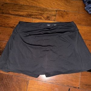 Old Navy Powersoft Skort Size 2X Black